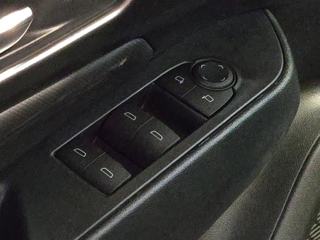 2026 CHEVROLET EQUINOX - Image 18