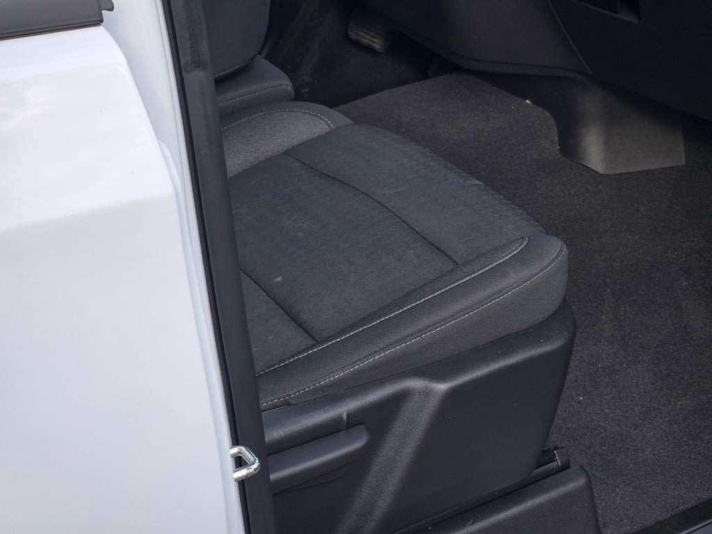 2023 Chevrolet Silverado 1500 LT - Photo 6
