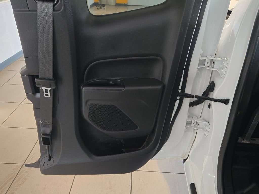 2021 Chevrolet Colorado LT - Photo 9