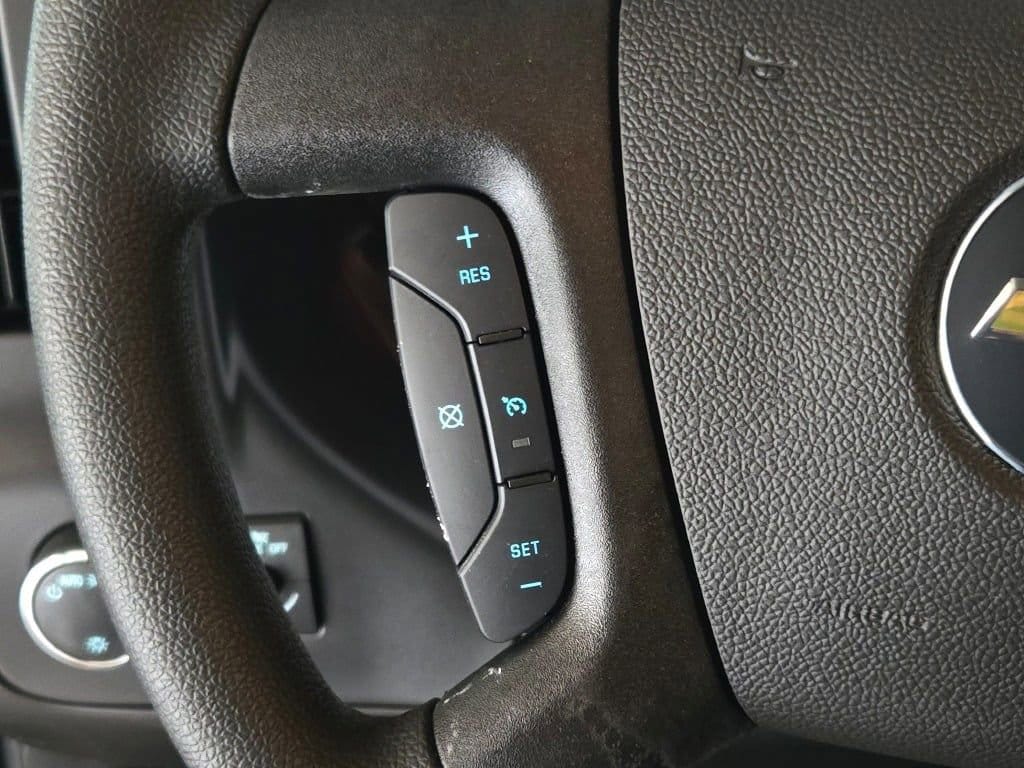 2026 Chevrolet Express Cargo Work Van - Photo 19