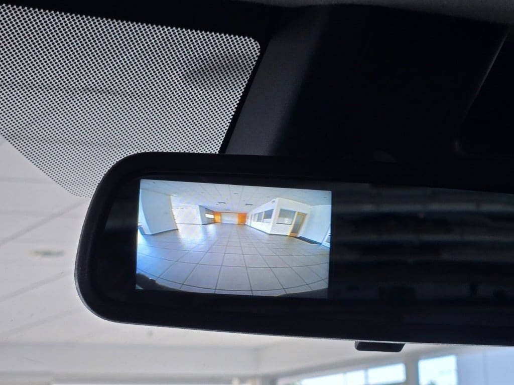 2026 Chevrolet Express Cargo Work Van - Photo 18