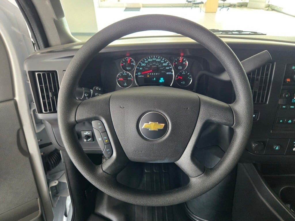 2026 Chevrolet Express Cargo Work Van - Photo 21