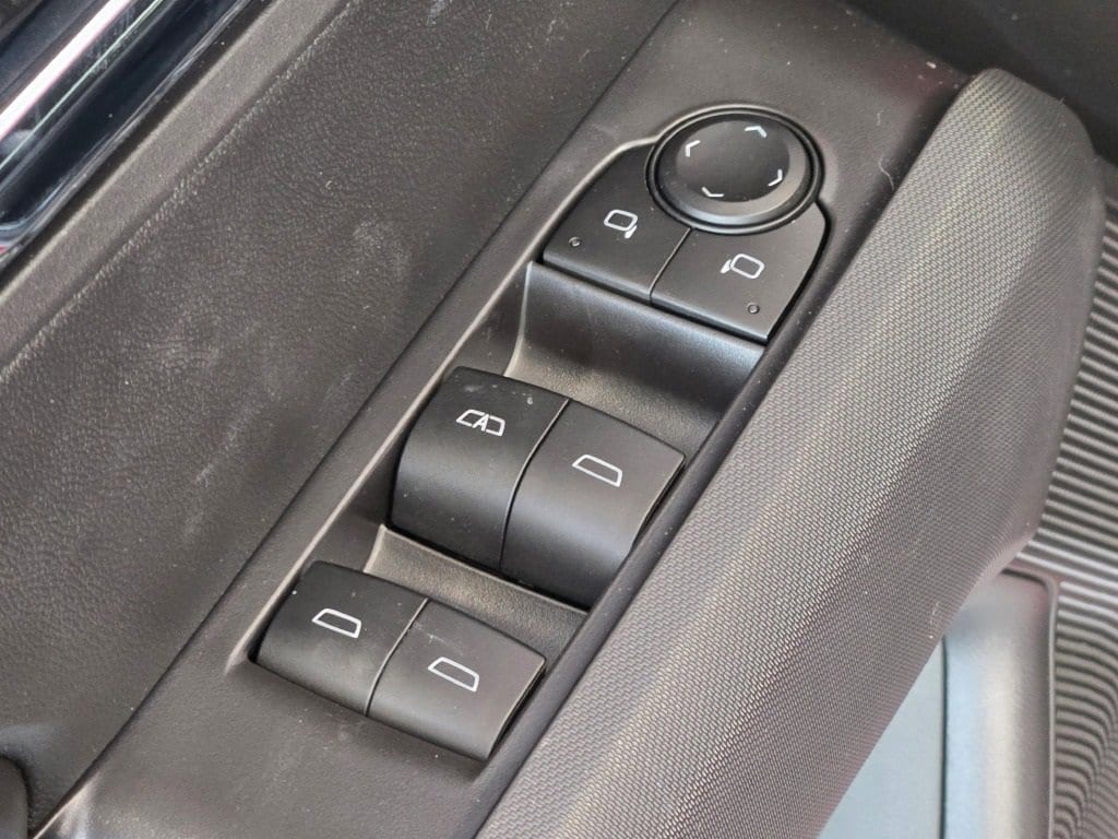 2025 CHEVROLET COLORADO - Image 17