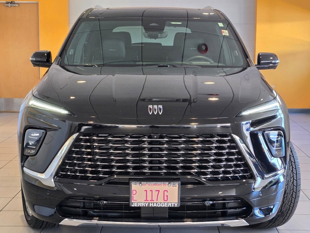 Certified 2025 Buick Enclave Avenir SUV