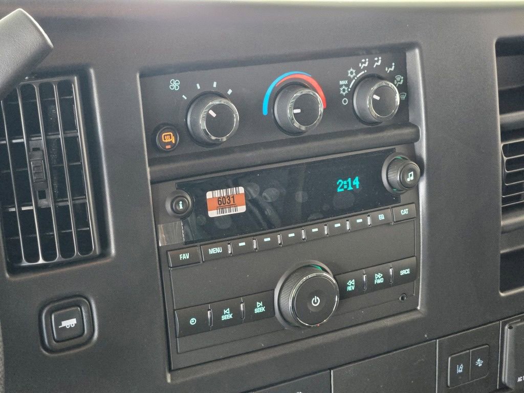 2026 Chevrolet Express Cargo Work Van - Photo 15