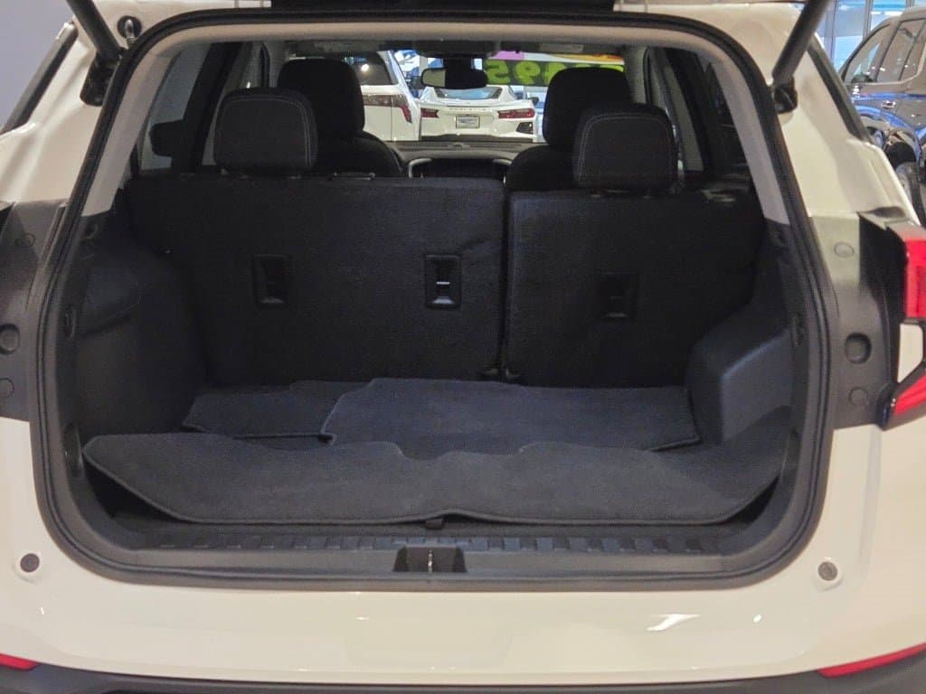 2023 GMC TERRAIN - Image 12