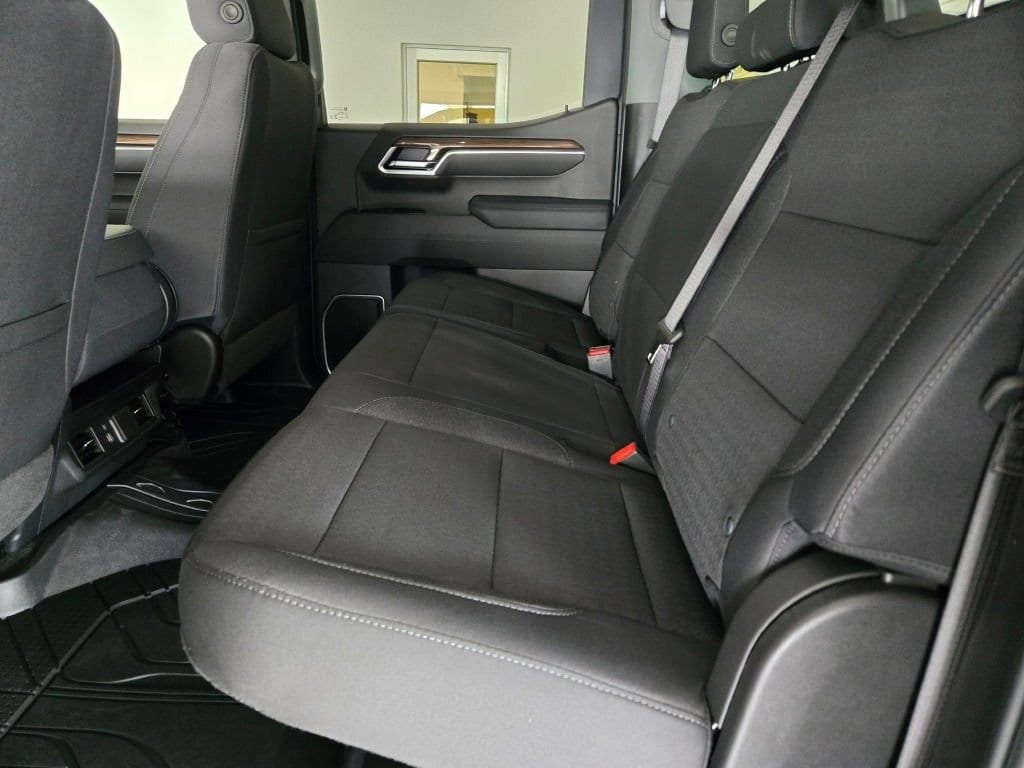 2026 Chevrolet Silverado 1500 RST - Photo 16
