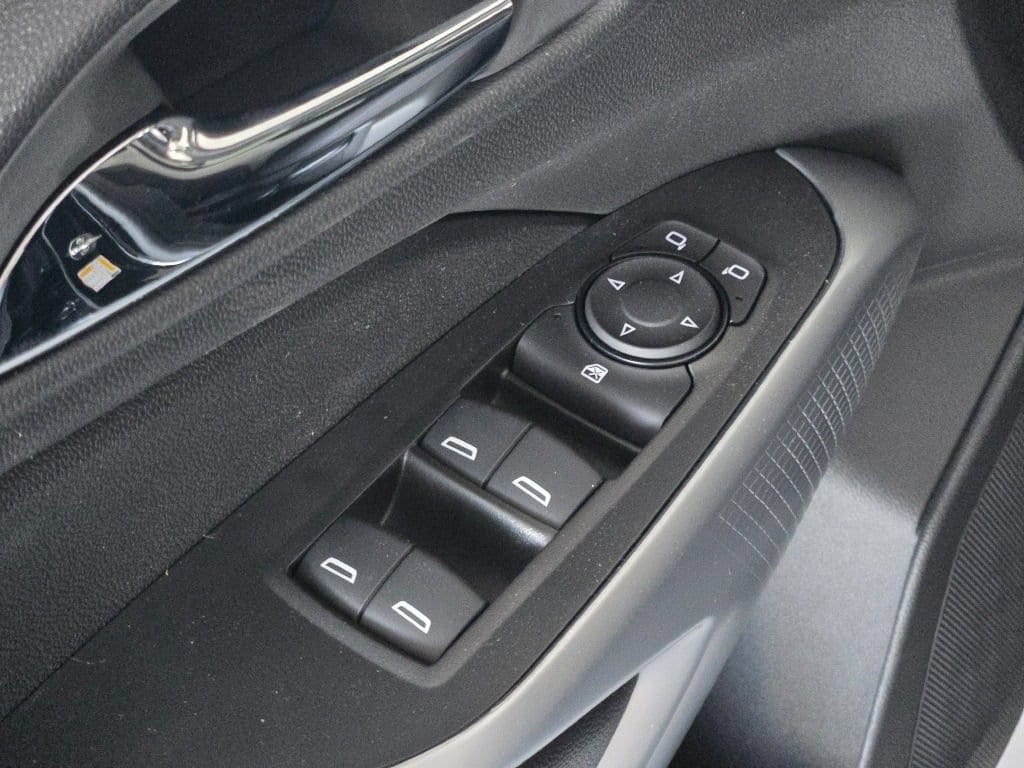 2026 Chevrolet Trax LS - Photo 17