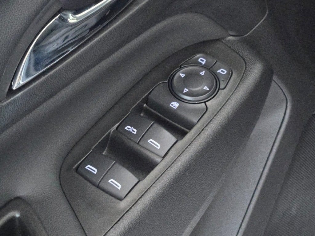 2023 Chevrolet Equinox LT - Photo 21
