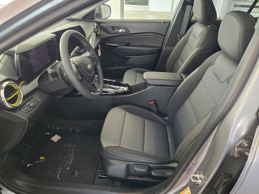 2026 Chevrolet Trax LT - Photo 19