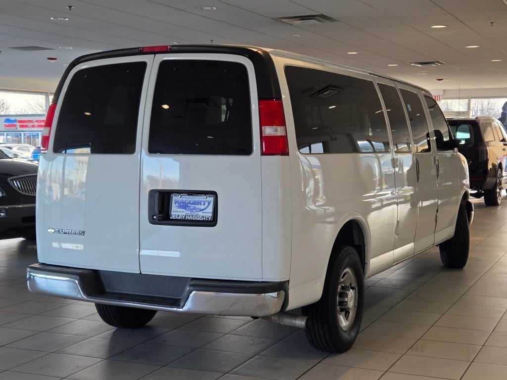 2024 CHEVROLET EXPRESS - Image 10