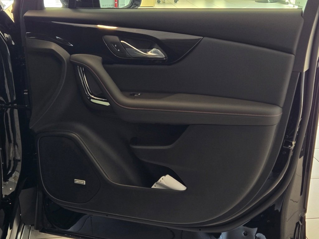 2026 Chevrolet Blazer RS photo 2