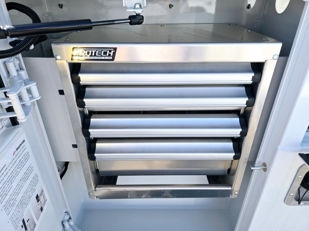 2024 CHEVROLET SILVERADO HD - Image 19