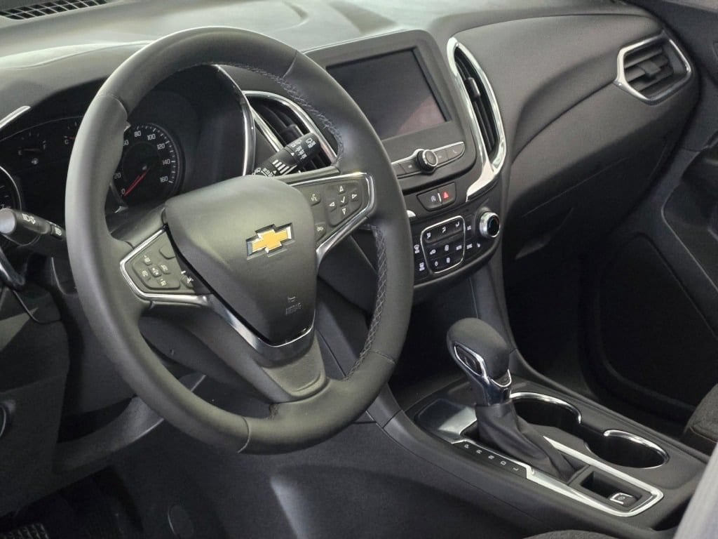 2023 Chevrolet Equinox LT - Photo 24