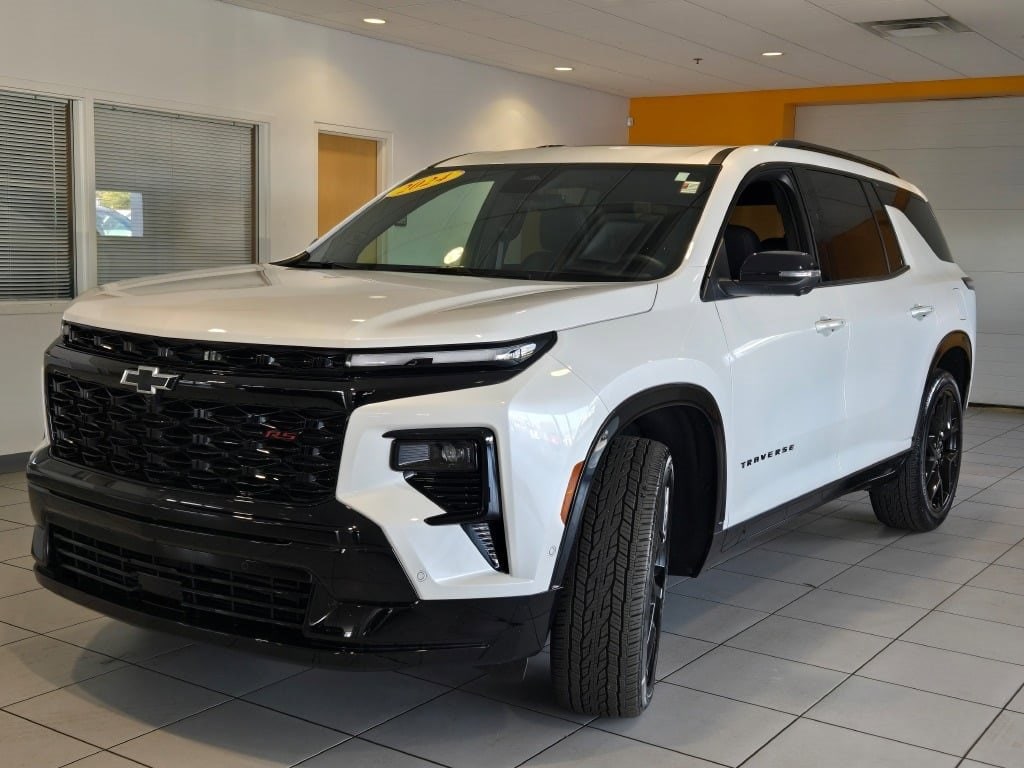Certified 2024 Chevrolet Traverse RS SUV