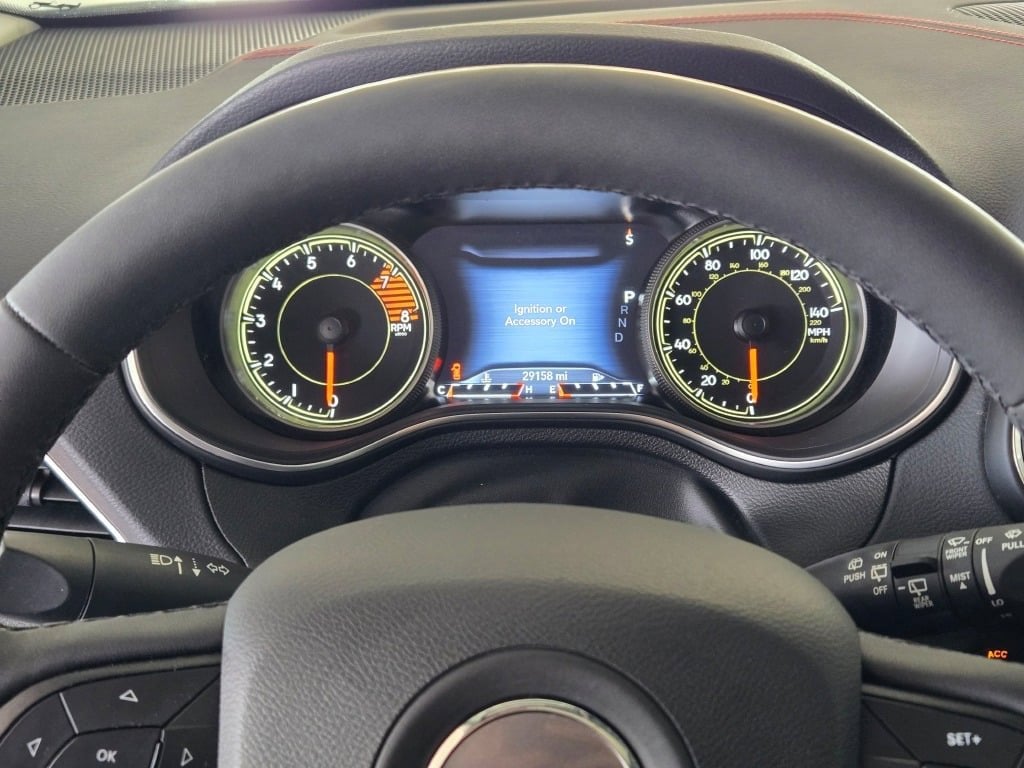 2022 JEEP CHEROKEE - Image 32