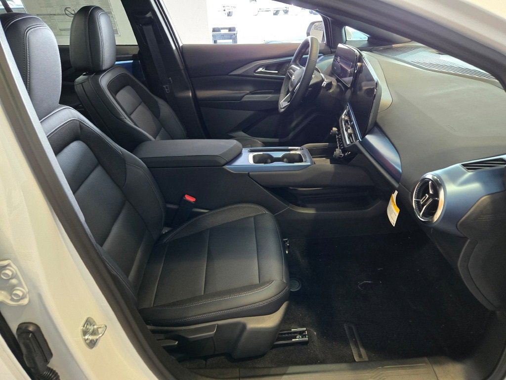 2025 CHEVROLET EQUINOX - Image 5