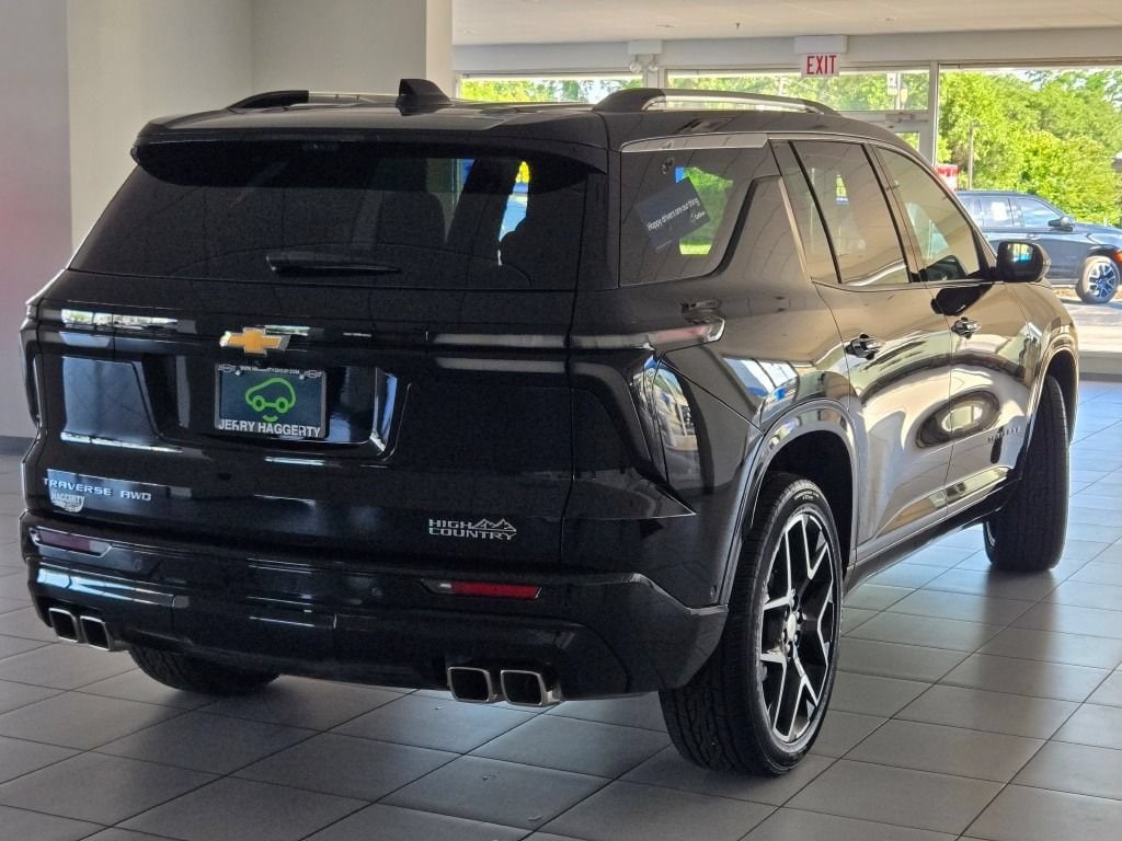 2025 Chevrolet Traverse High Country - Photo 12