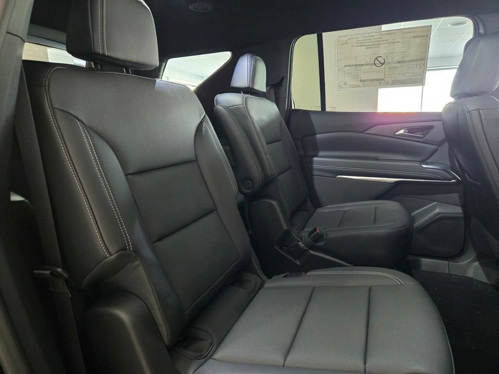 2027 Chevrolet Traverse LT - Photo 9