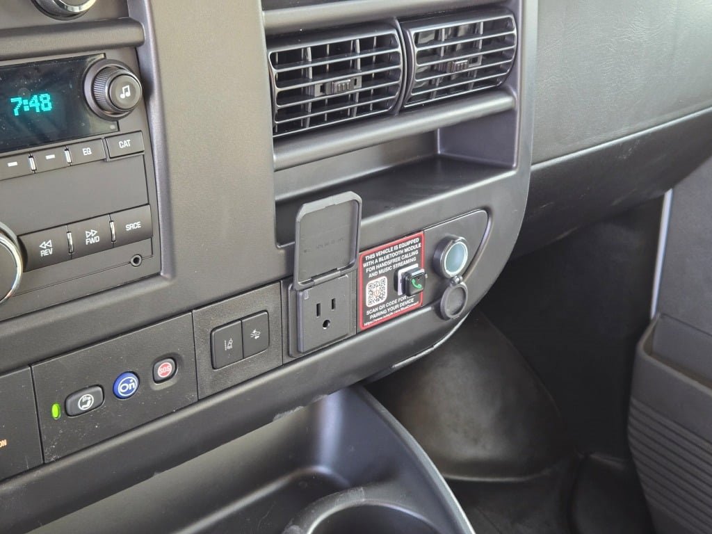 2025 CHEVROLET EXPRESS - Image 18