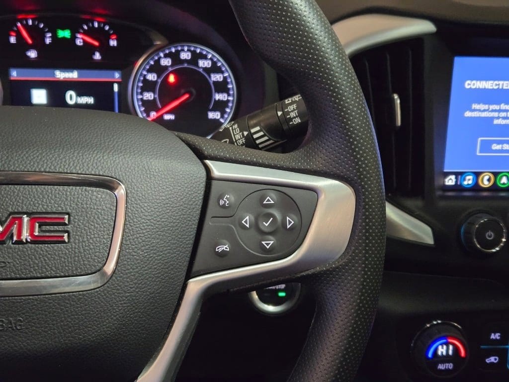 2023 GMC TERRAIN - Image 32