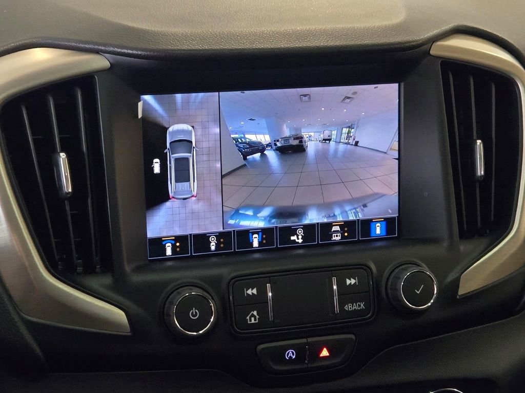 2024 GMC Terrain Denali - Photo 28