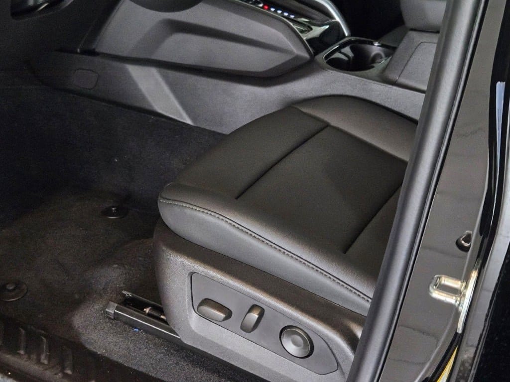 2025 CHEVROLET COLORADO - Image 19