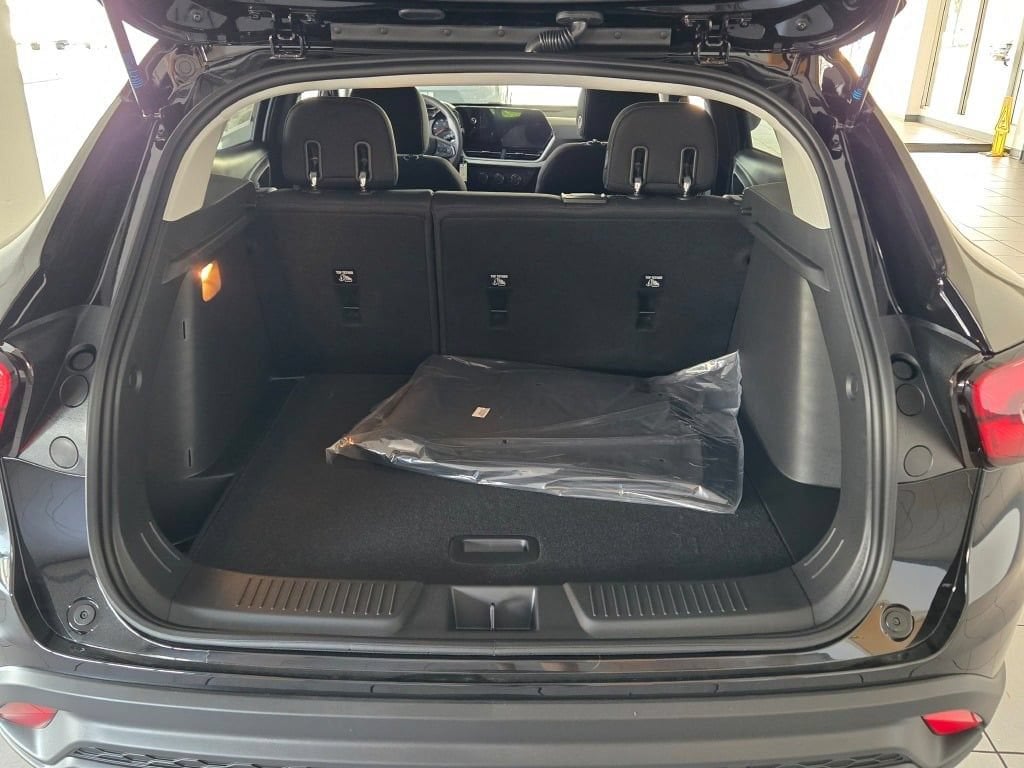 2026 Chevrolet Trax LS - Photo 11