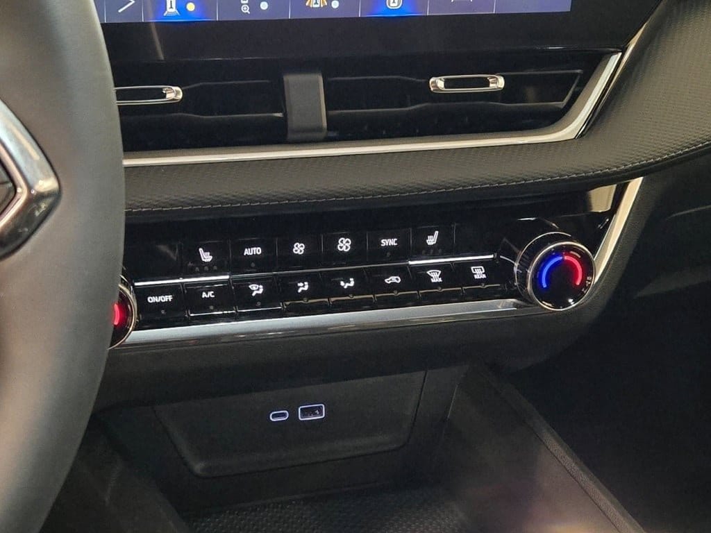 2026 CHEVROLET EQUINOX - Image 25