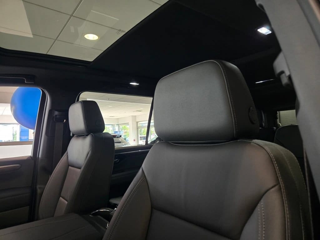 2026 Chevrolet Suburban Z71 - Photo 25