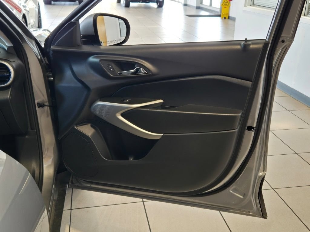 New 2026 Chevrolet Trax LS SUV