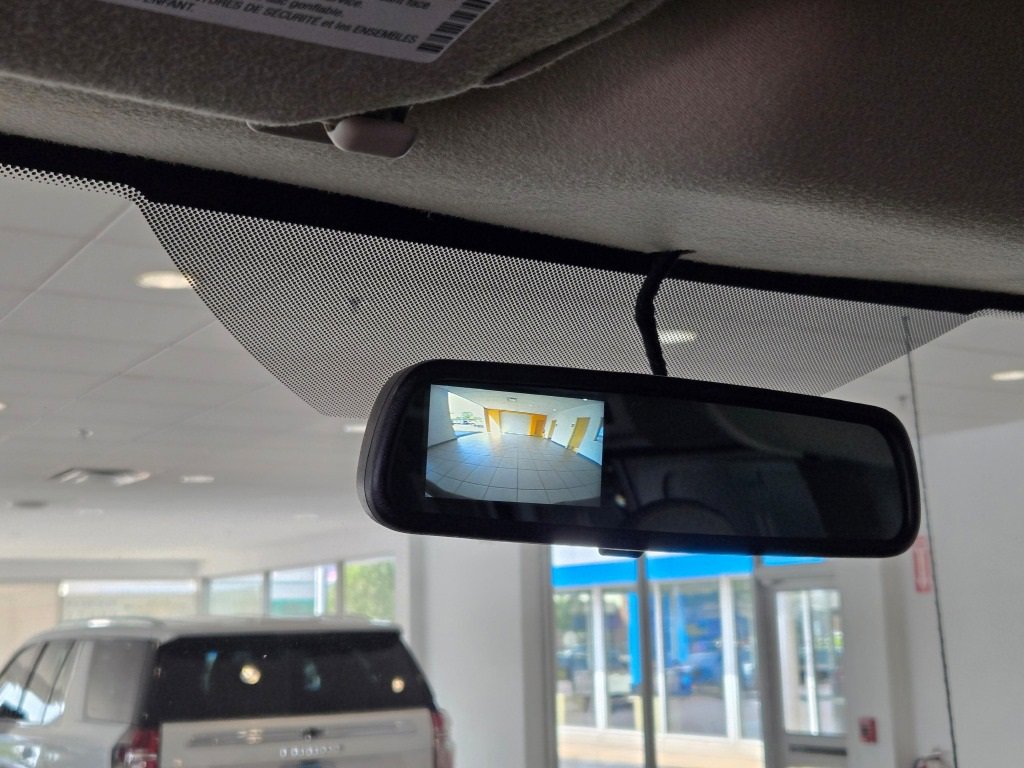 2025 CHEVROLET EXPRESS - Image 18