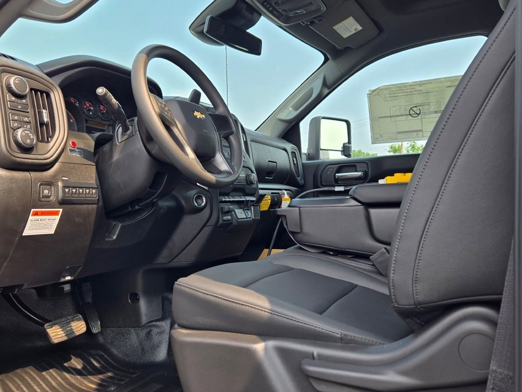2025 CHEVROLET SILVERADO HD - Image 12