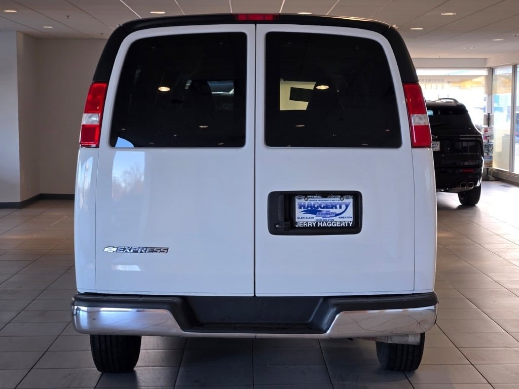 2024 CHEVROLET EXPRESS - Image 11