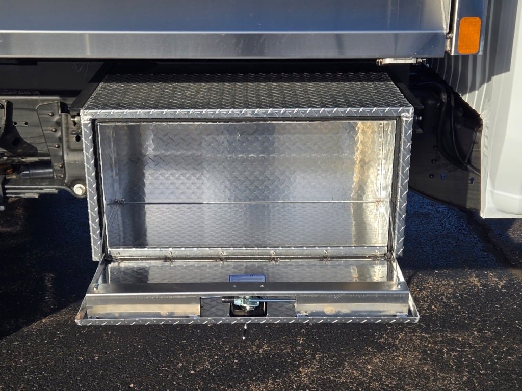 2026 CHEVROLET SILVERADO HD - Image 11