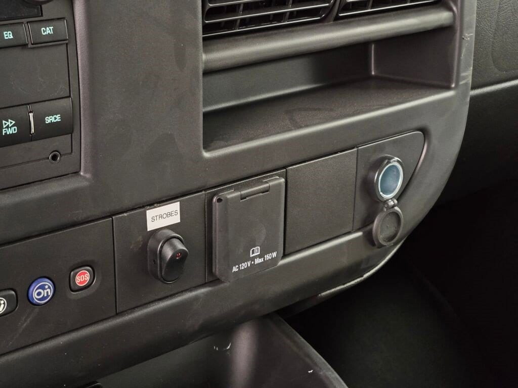 2025 CHEVROLET EXPRESS - Image 21