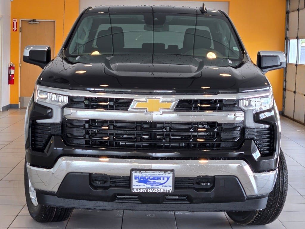 2026 CHEVROLET SILVERADO - Image 2