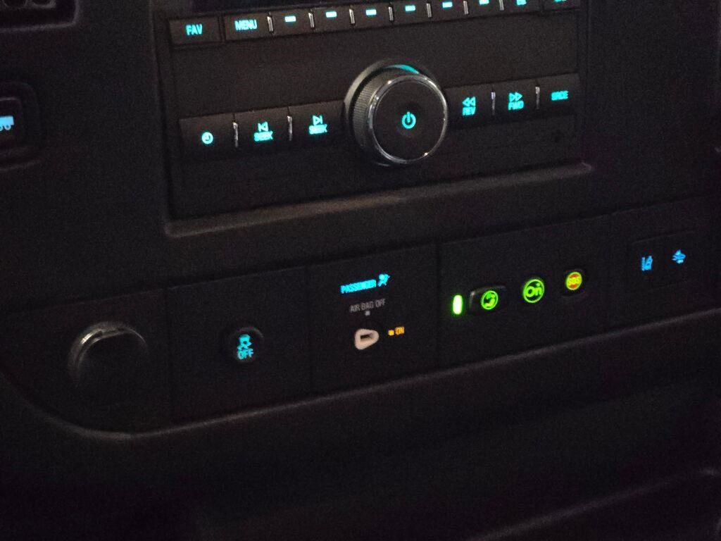 2025 CHEVROLET EXPRESS - Image 17