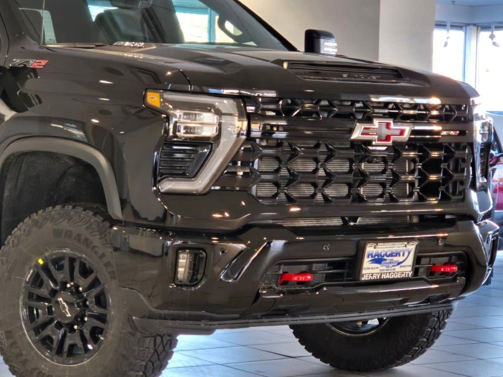 2026 CHEVROLET SILVERADO HD - Image 2