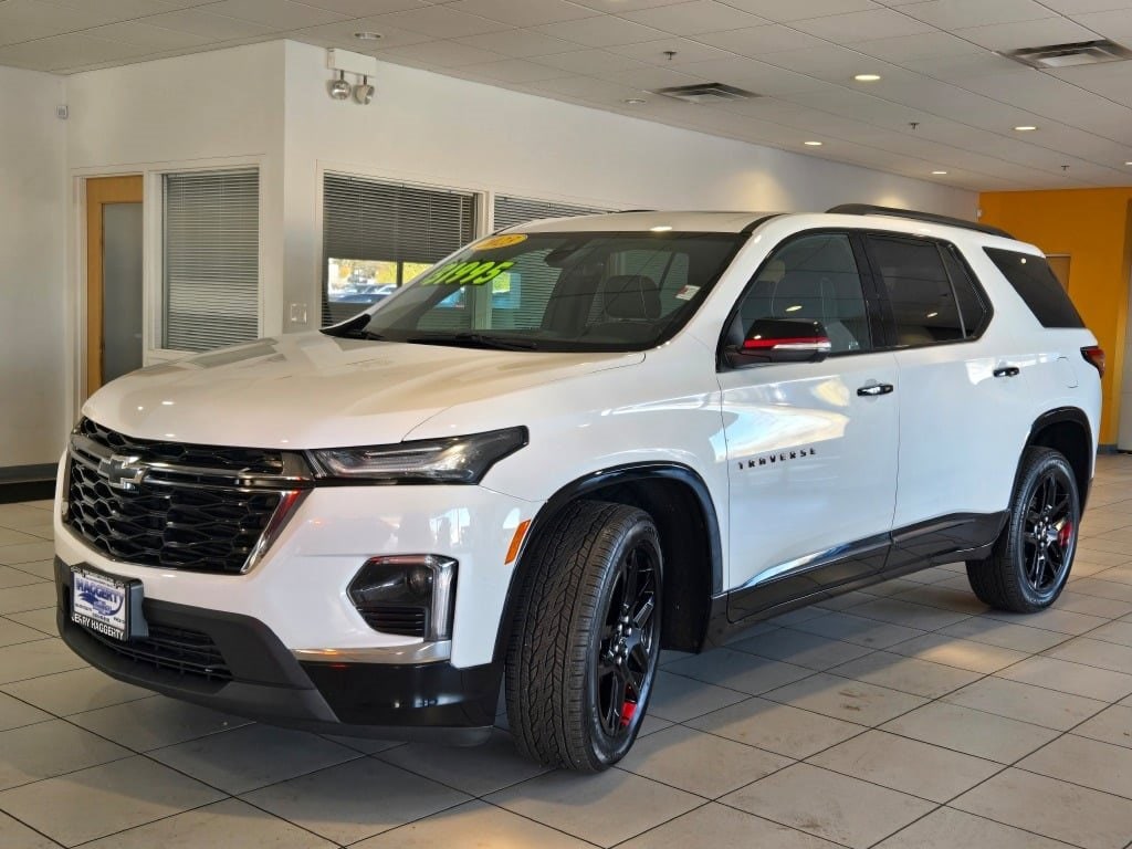 2023 CHEVROLET TRAVERSE - Image 3