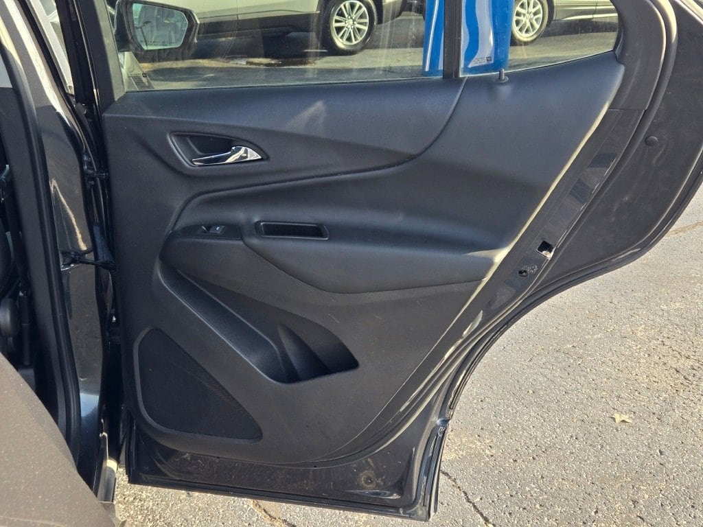 2023 CHEVROLET EQUINOX - Image 8