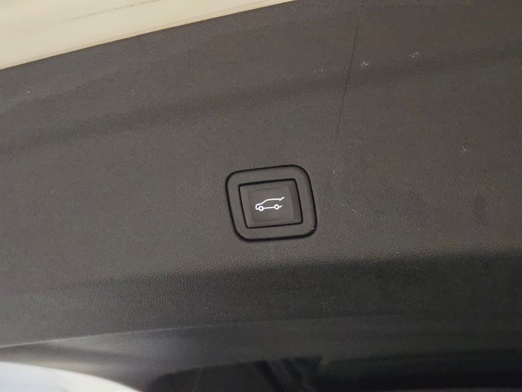 2023 CHEVROLET TAHOE - Image 15