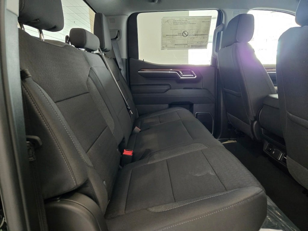 2026 CHEVROLET SILVERADO - Image 8