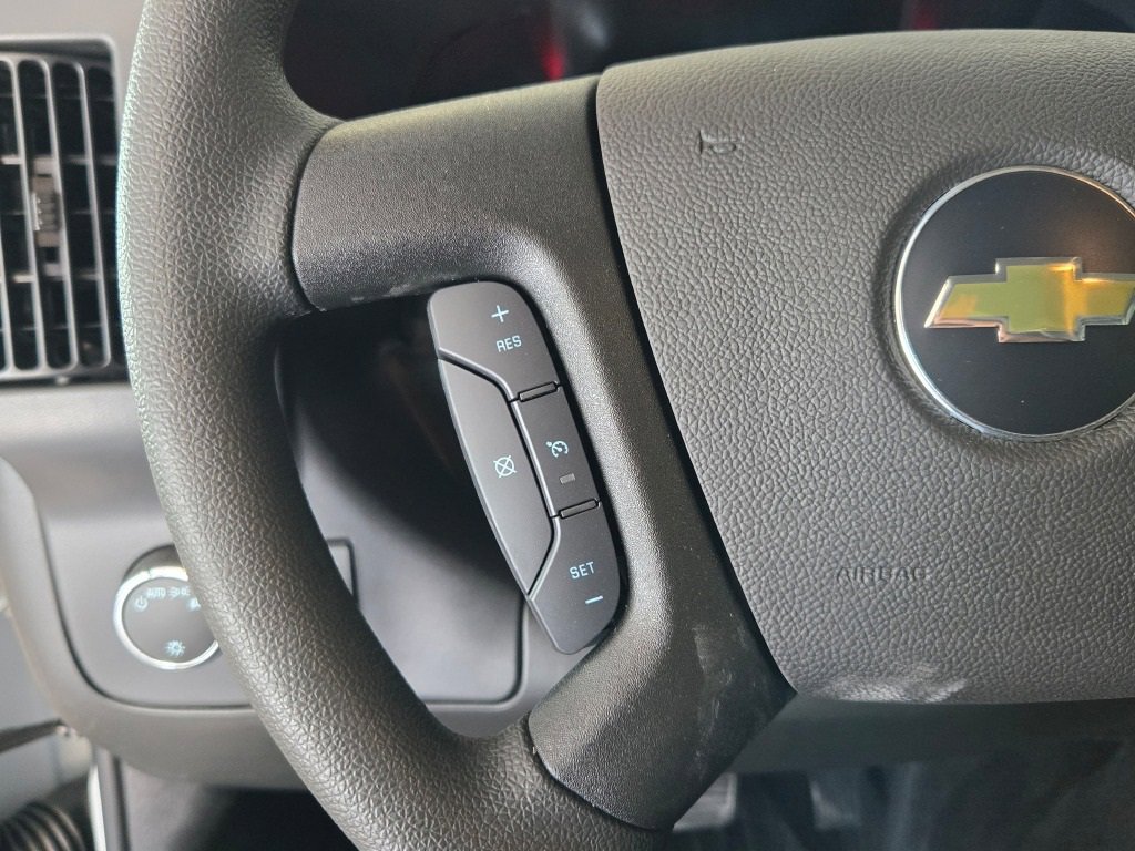 2025 CHEVROLET EXPRESS - Image 20