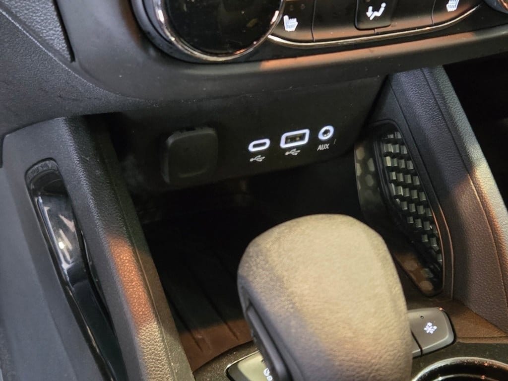 2023 CHEVROLET TRAILBLAZER - Image 24