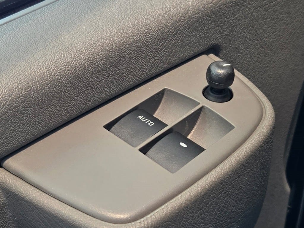 2025 CHEVROLET EXPRESS - Image 13