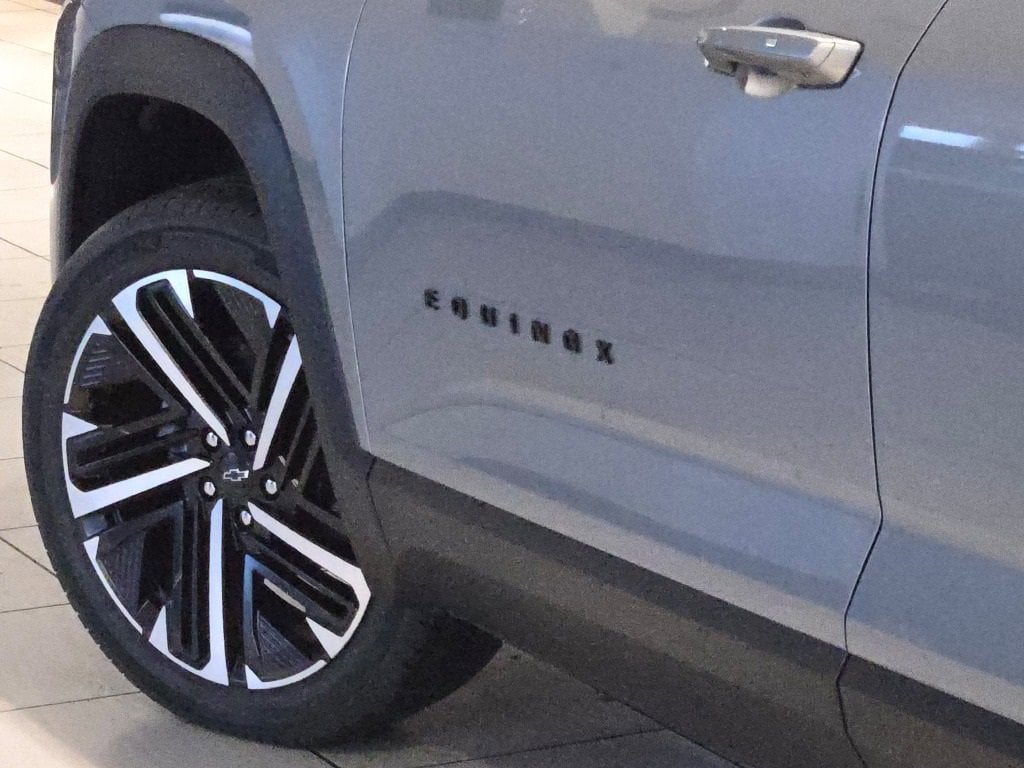 2026 CHEVROLET EQUINOX - Image 15