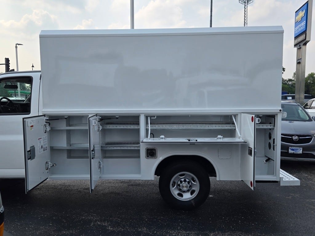 2025 CHEVROLET EXPRESS - Image 15