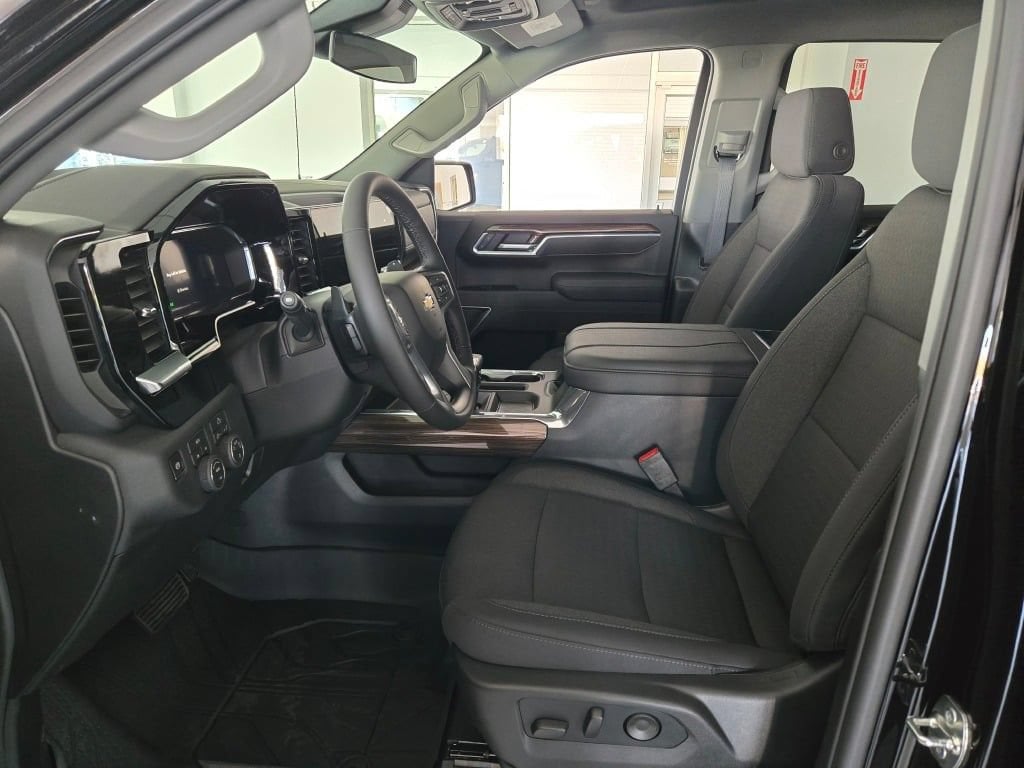 2026 Chevrolet Silverado 1500 LT - Photo 22