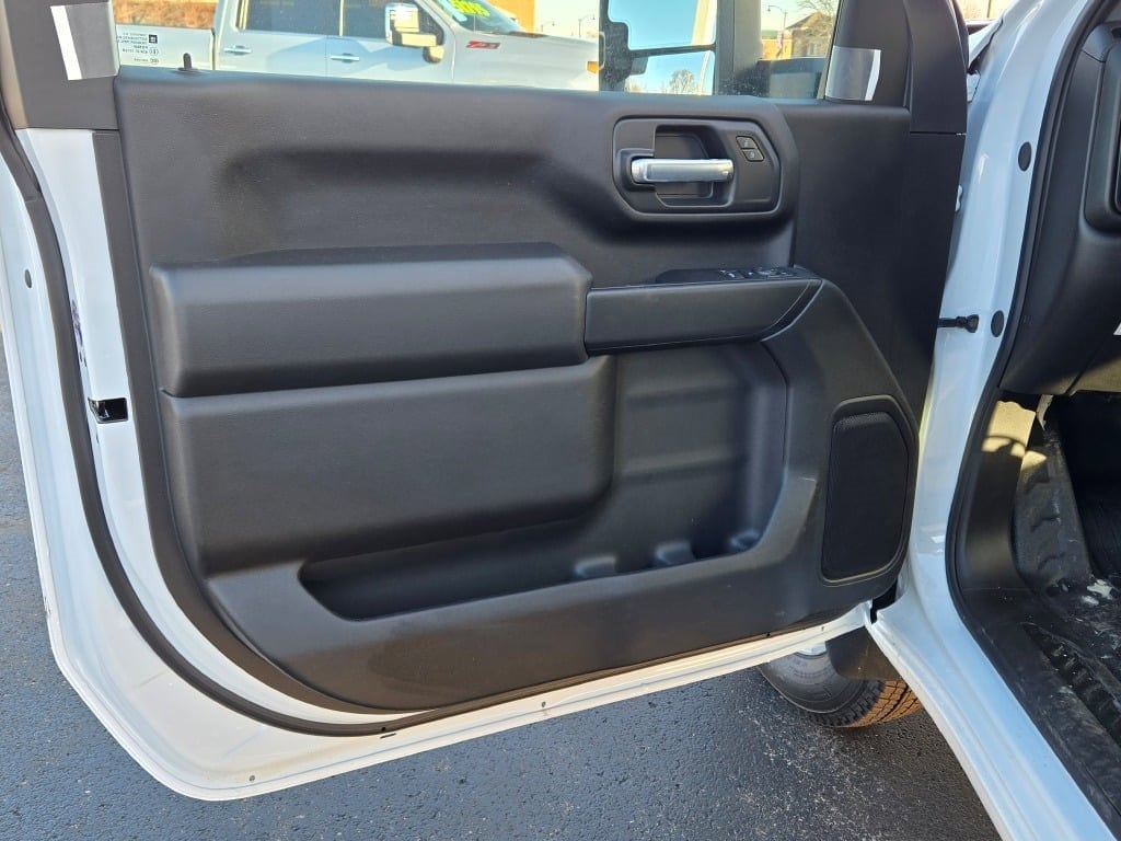 2026 CHEVROLET SILVERADO HD - Image 19